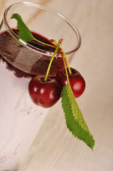 Zimny sok wiśniowy © Justyna Kaminska