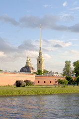 Fototapeta na wymiar Pietropawłowska na letni wieczór. Petersburg
