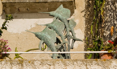 Pesce spada, scultura