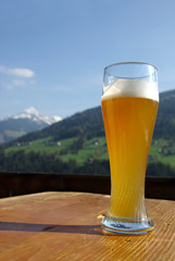 Hopfentee auf der Alm