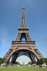 Fototapeta na wymiar tour eiffel symbol of Paris