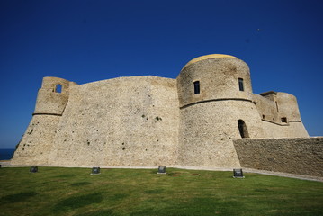 Fototapeta na wymiar Aragonii zamek, Ortona