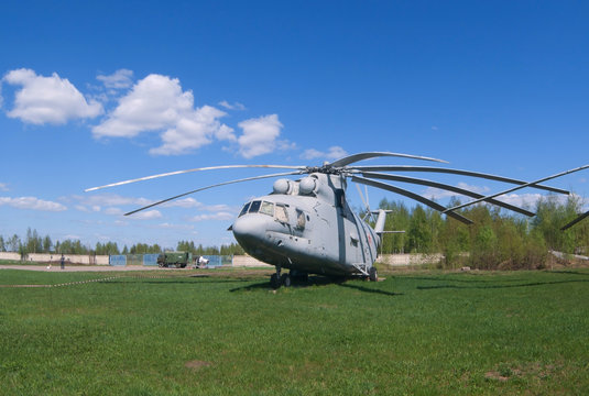 Mil Mi-26 "Halo" heavy transport helicopter