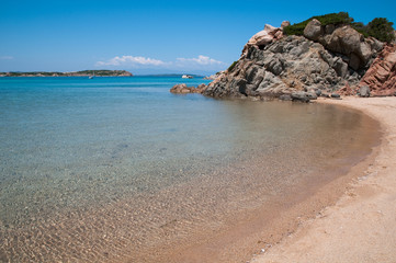 Fototapeta na wymiar Sardynia, Włochy: Plaża w La Maddalena
