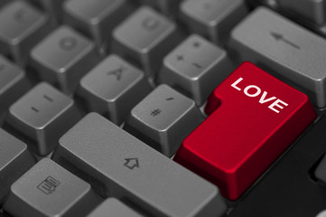 Love auf Enter Taste rot