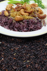 Black rice compare raw and ripe