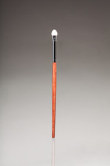 Eye shadow sponge applicator