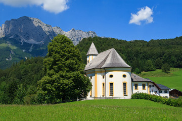 Fototapeta na wymiar Kirche Ettenberg, Berchtesgadener Land, Bayern