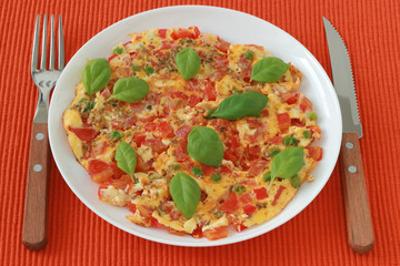 omelet with vegetables