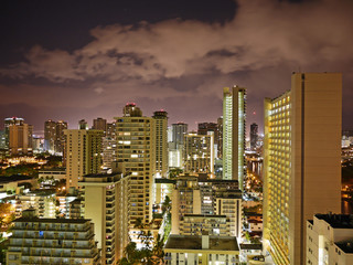 Fototapeta na wymiar Honolulu, Waikiki bei Nacht