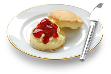scone with strawberry jam and clotted cream