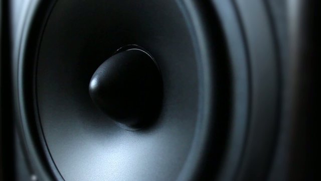 Acoustic system / speaker
