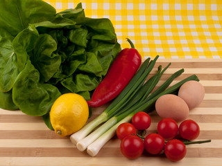 Green onion, tomatoes and red pepper