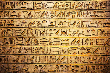 Fototapeta na wymiar Hieroglify na ścianie