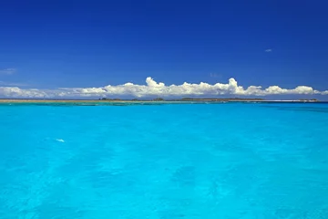 Crédence de cuisine en verre imprimé Été 伊平屋島のコバルトブルーの海と紺碧の空