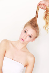 Obraz premium Frau mit gesunden Haaren