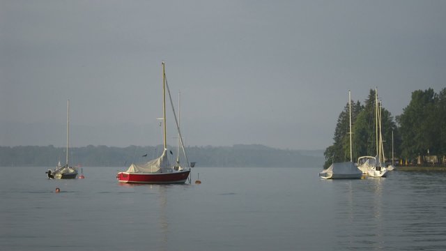 boats at Starnberg lake time lapse