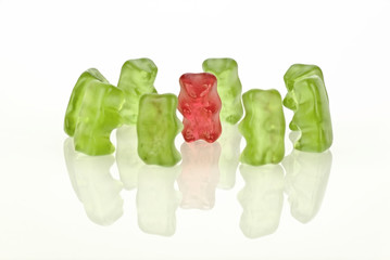 Symbolik per Gummibärchen (1), Konfrontation
