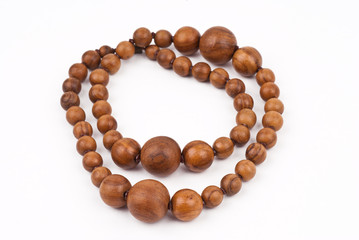 collier en bois 3