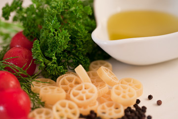 Olivenöl,Pasta,Tomaten,Kräuter