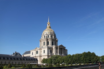 Fototapeta na wymiar Les Invalides, tombeau de Napoléon à Paris