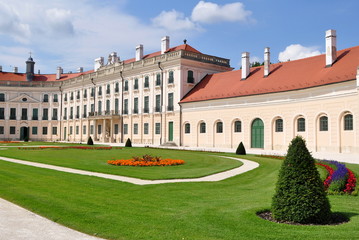 Fototapeta na wymiar Zamek Esterhazy w Fertod - Węgry
