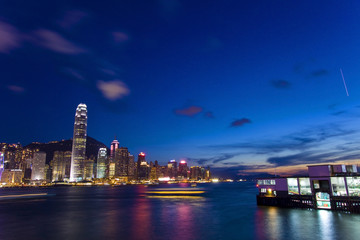 Obraz premium Hong Kong skyline at night