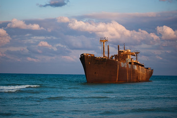 Ship wreck Costinesti