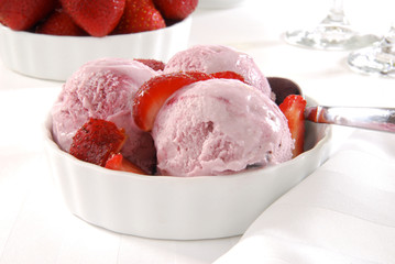 Gourmet strawberry ice cream