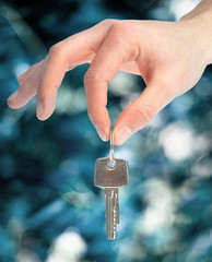 hand holding keys