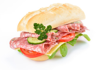 Frisches Sandwich mit italienischer Salami