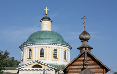 Fototapeta na wymiar Domes of Orthodox temple complex in Kosino, Moscow