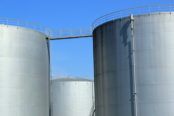 Oil tanks