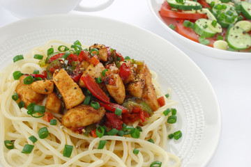 Pasta with chicken and vegetables