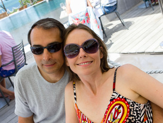 couple de quadra en vacances
