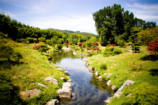 rivi&egrave;re dans les c&eacute;vennes