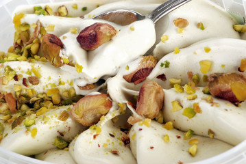 PRIMOPIANO DI GELATO AL PISTACCHIO