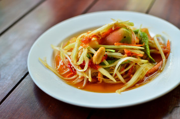 Thai papaya salad