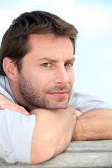 Obraz premium Man relaxing