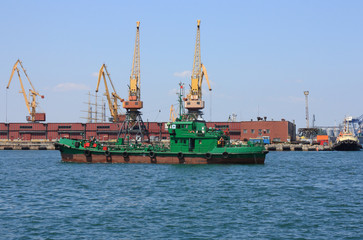 Naklejka premium cargo ship
