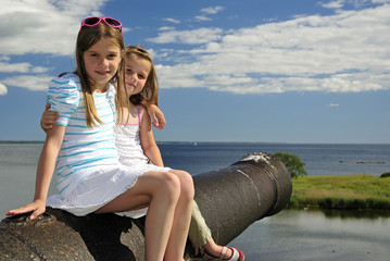 Sister's summer vacation portrait © Piotr Wawrzyniuk