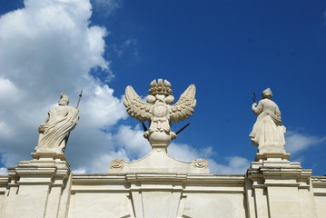 Obraz premium dietro il portale principale di Alba Iulia, Romania