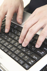 パソコンをするビジネスマン