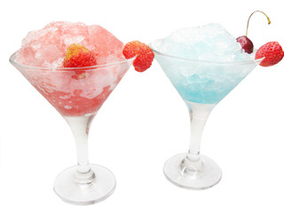 alcoholic cocktail drinks with cherry