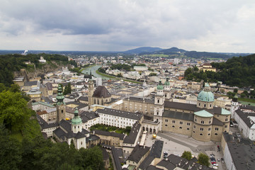 Fototapeta na wymiar View over Salzburg