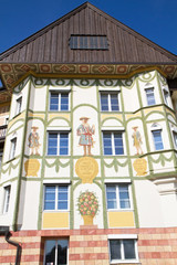 Obraz premium Historische Häuserfassade in Bad Tölz, Oberbayern