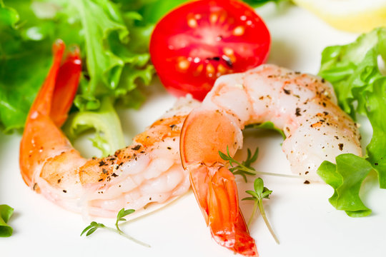Garnelen mit Salat