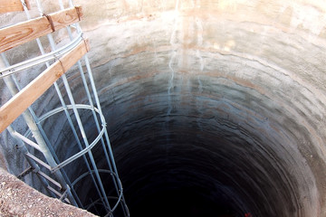 Obraz premium concreted hole under the ground