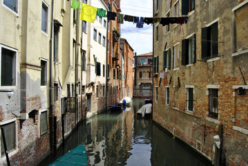 Fototapeta na wymiar channels of Venice