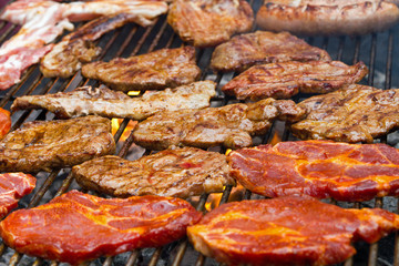 Holzkohlegrill, Barbecue, Fleisch